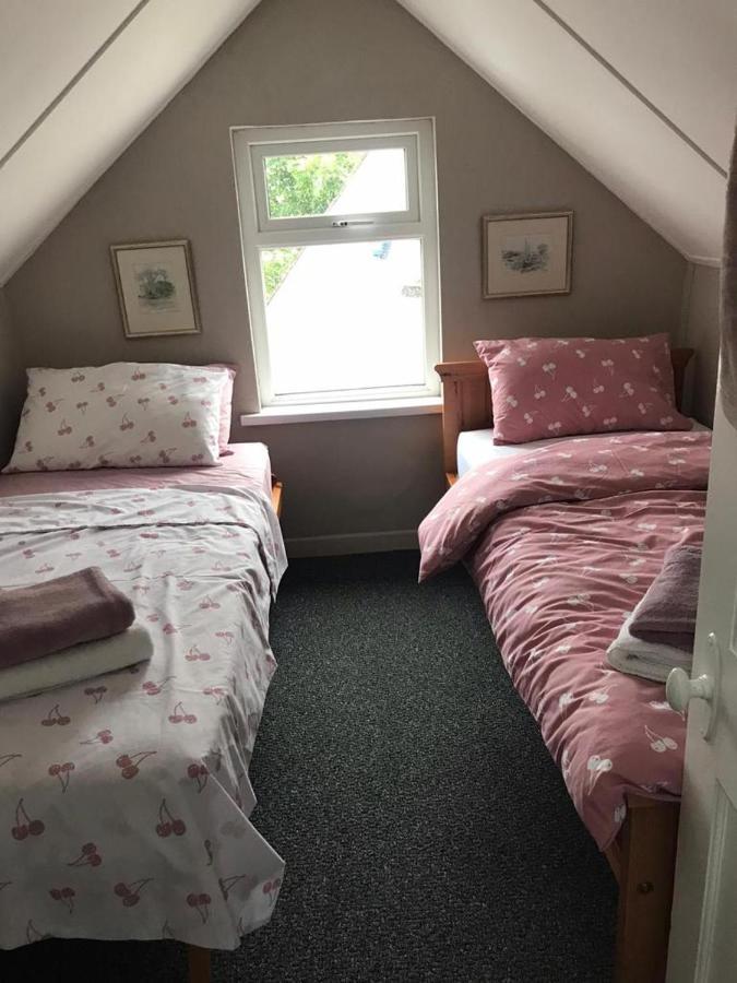 Rose Cottage: Delightful 4 bedroom detached home Portrush Eksteriør billede