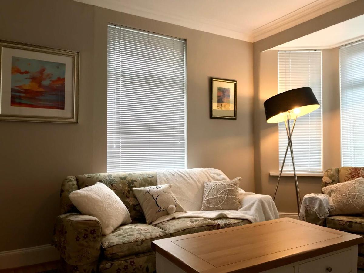 Rose Cottage: Delightful 4 bedroom detached home Portrush Eksteriør billede